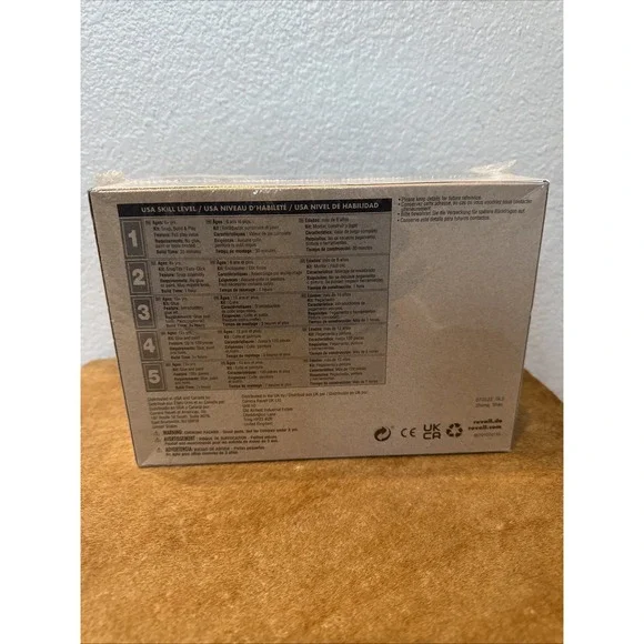 New Sealed Revell 1965 '65 Chevy Stepside Pickup 1/25 2-n-1 Kit 85-7210 - Picture 3 of 5